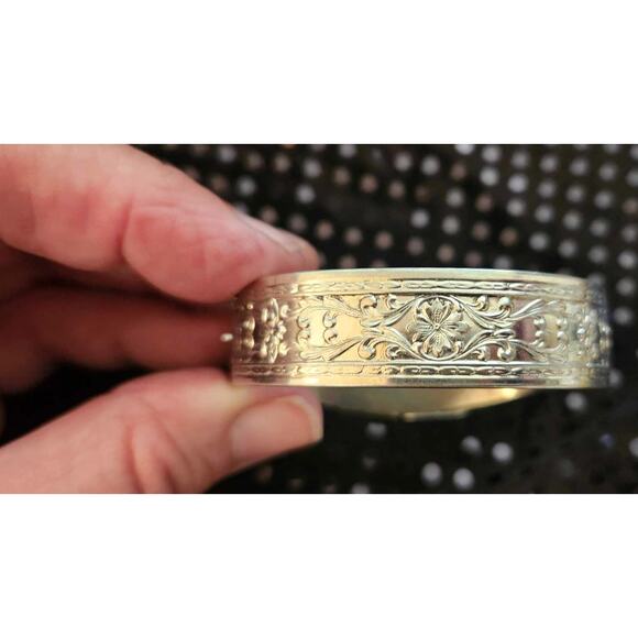 Vintage Signed Whiting & Davis Ornate Silver Cuff Bracelet Safety Chain 2.5" EUC - Picture 5 of 5